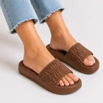 BLY Megan papucs