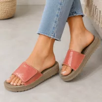 BLY Figgy Velcro papucs