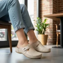 89 -es női Doss bőr papucs - beige
