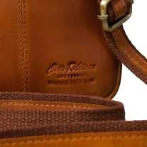 Peterson Férfi Bőr Oldaltáska Ptn M22-Cow-5027 Cognac